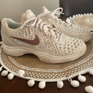 Nike Zoom lightly worn